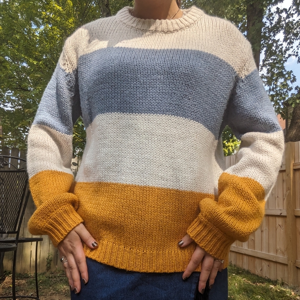 Style Rack Color Block Knit Crew Neck Sweater - Picture 2 of 6